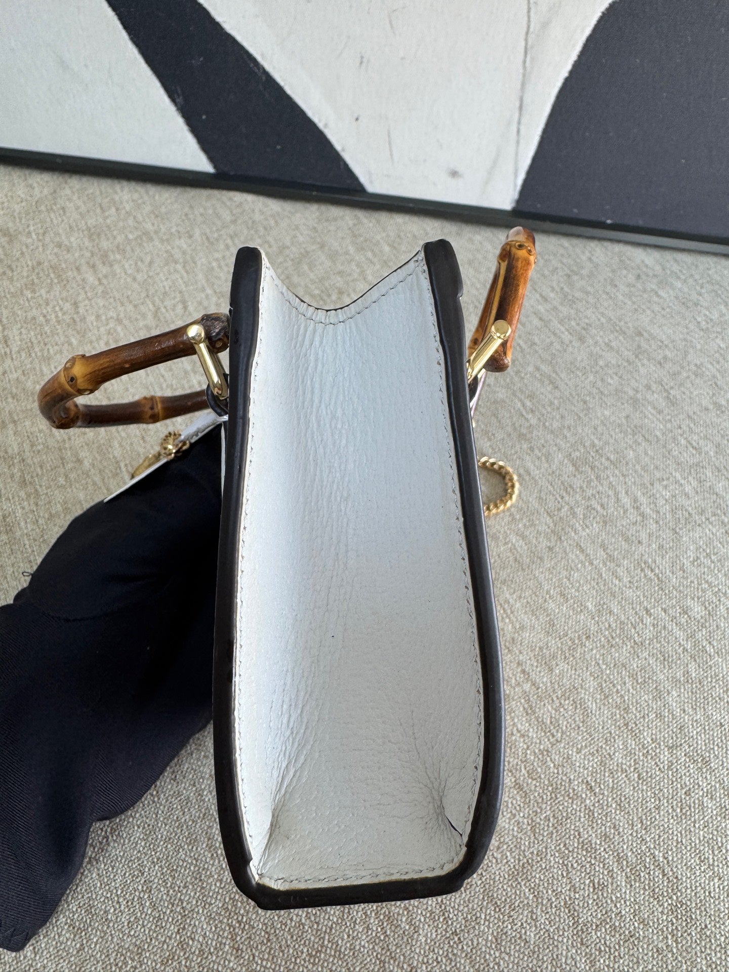 Gucci - Diana Mini - Grained cowhide leather with bamboo - White with gold-tone hardware - (mini)
