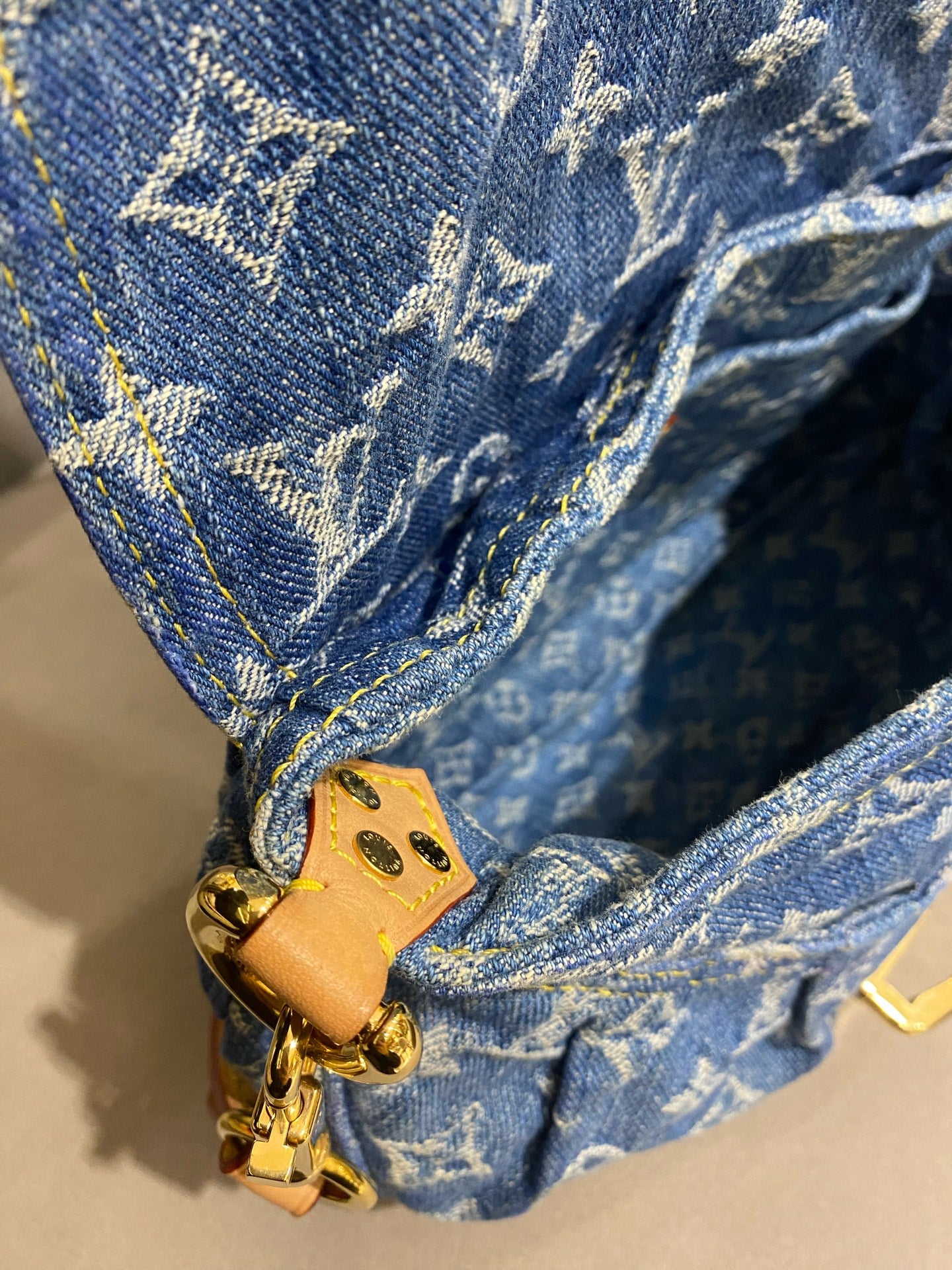Louis Vuitton - Sunset - Denim - Jeans - Blue - (medium)
