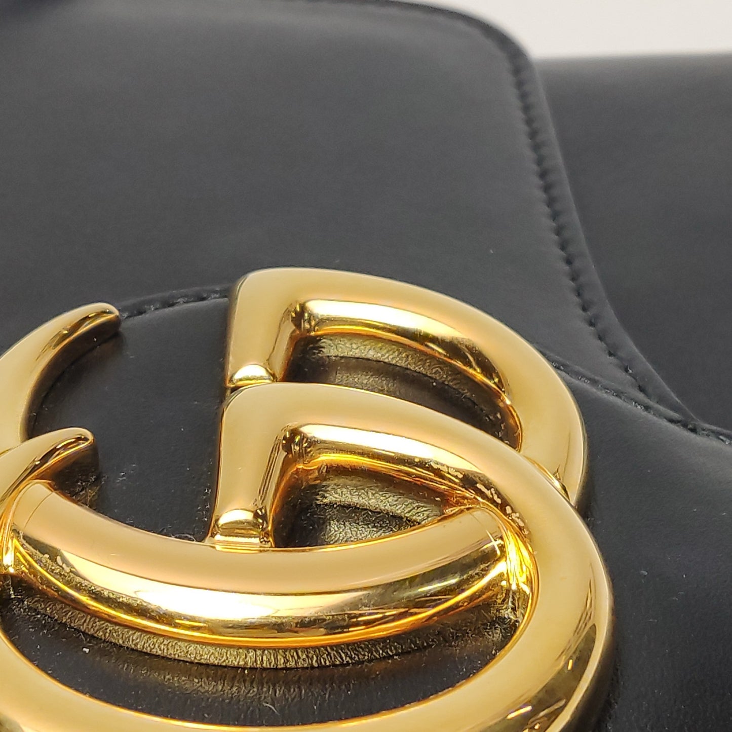 Gucci - GG Marmont Small Shoulder Bag - Leather - Black - (small)