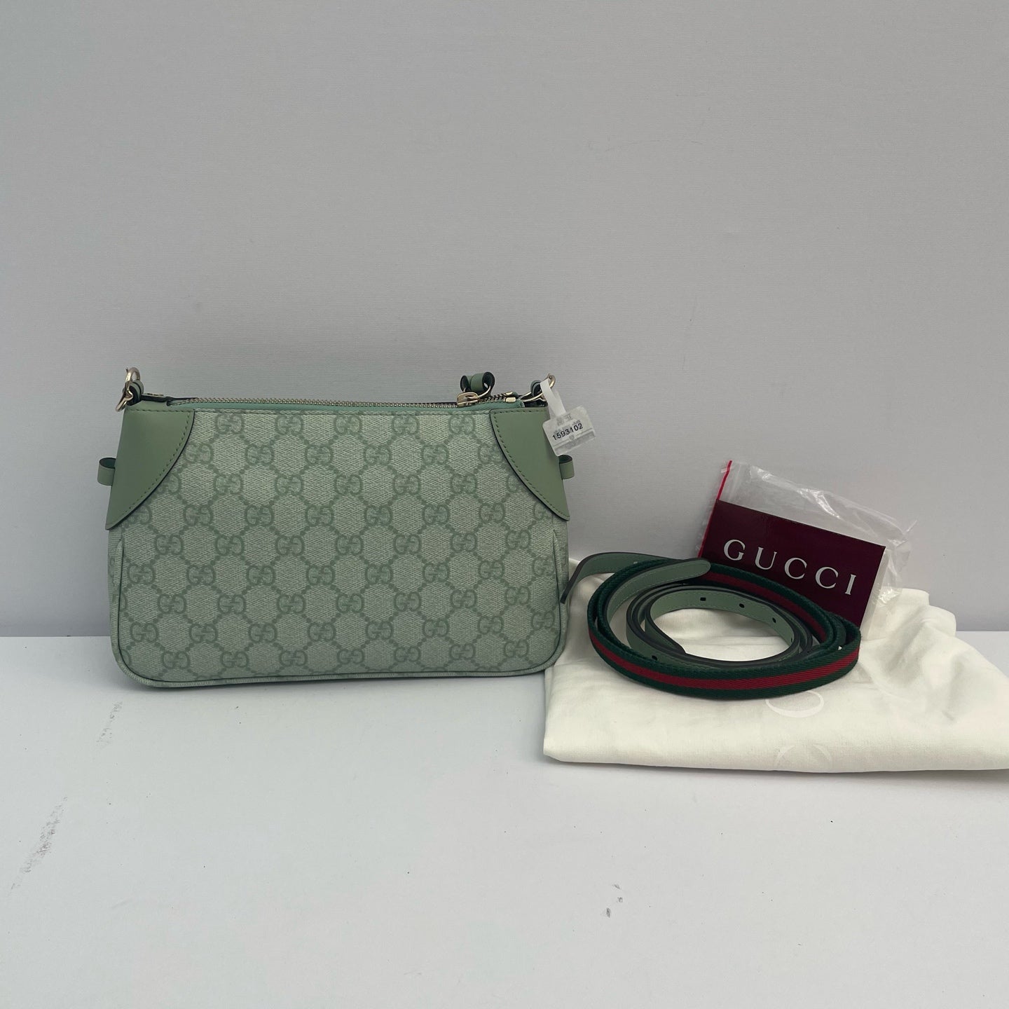 Gucci - 0436 Shoulder Bag - GG Supreme coated canvas with leather trim - Mint Green with Gold-Tone Hardware - (mini)