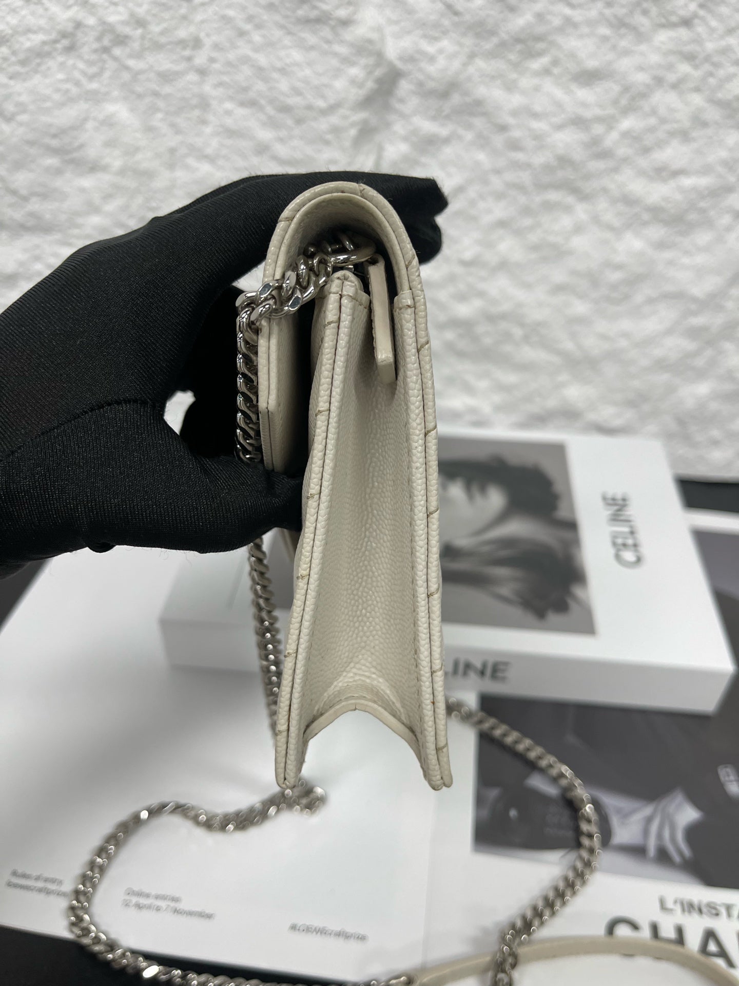 Saint Laurent - Envelope WOC (Wallet on Chain) - Caviar Grained Calfskin Leather - White - (Small)