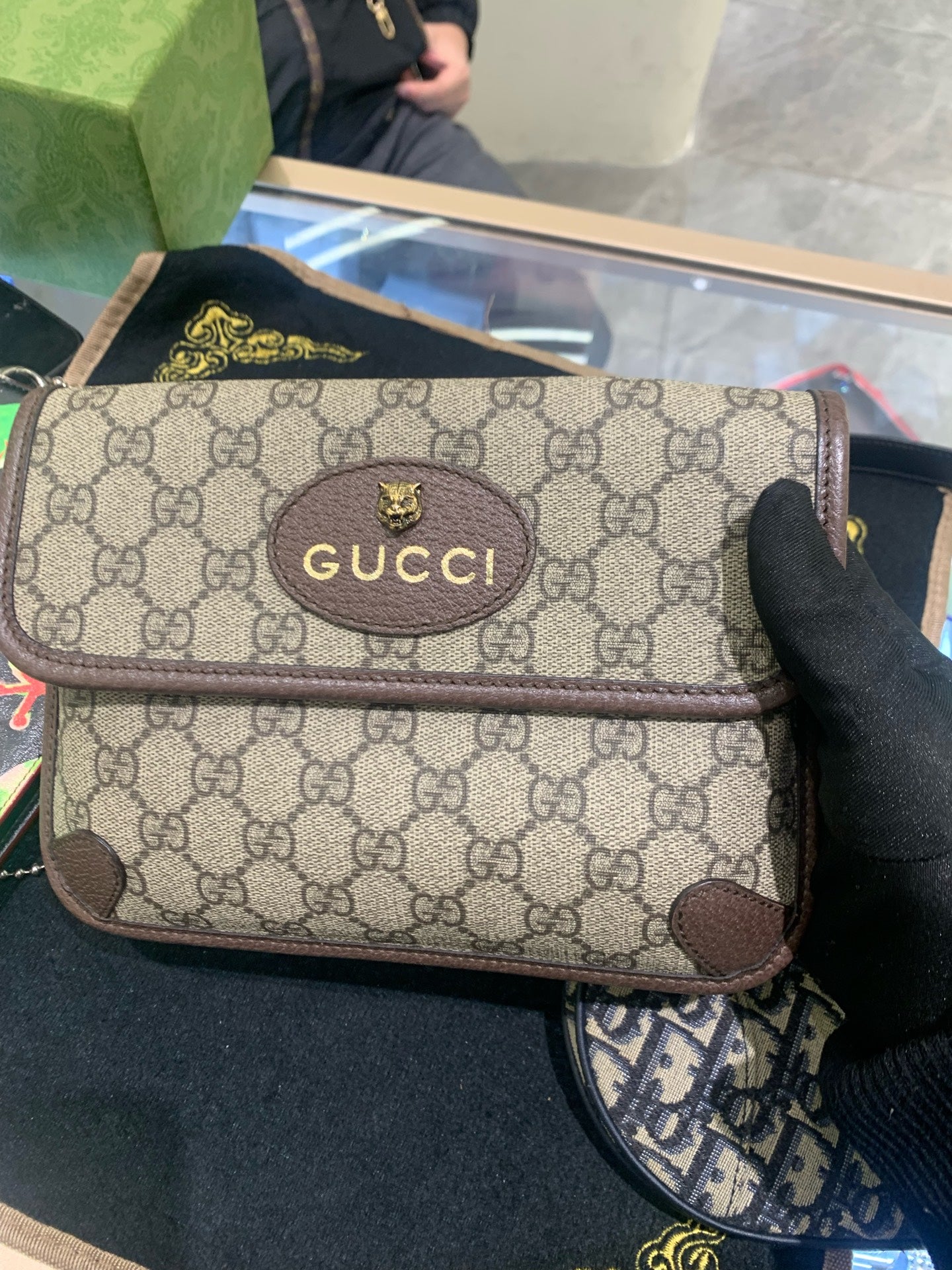 Gucci - Neo Vintage Messenger/Belt Bag - GG Supreme coated canvas with leather trim - Ebony Brown - (small)