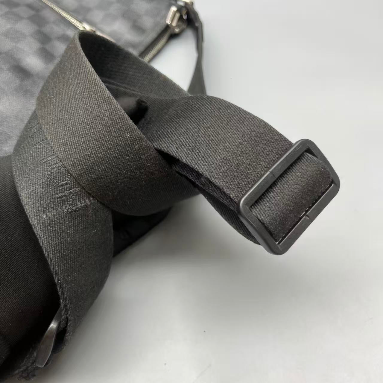 Louis Vuitton - Mick Messenger Bag - Damier Graphite Canvas with leather trim - Black - (Large)