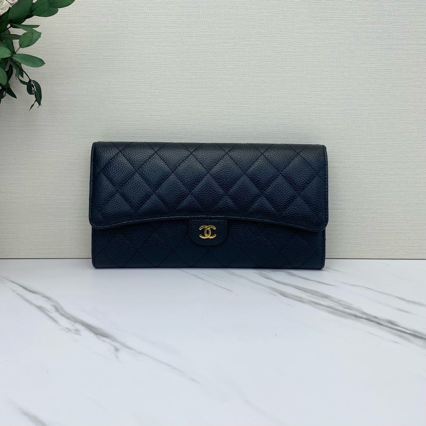 Chanel - Classic Flap Three-in-One Clutch Wallet - Caviar leather - Black with Gold-Tone Hardware - (small)