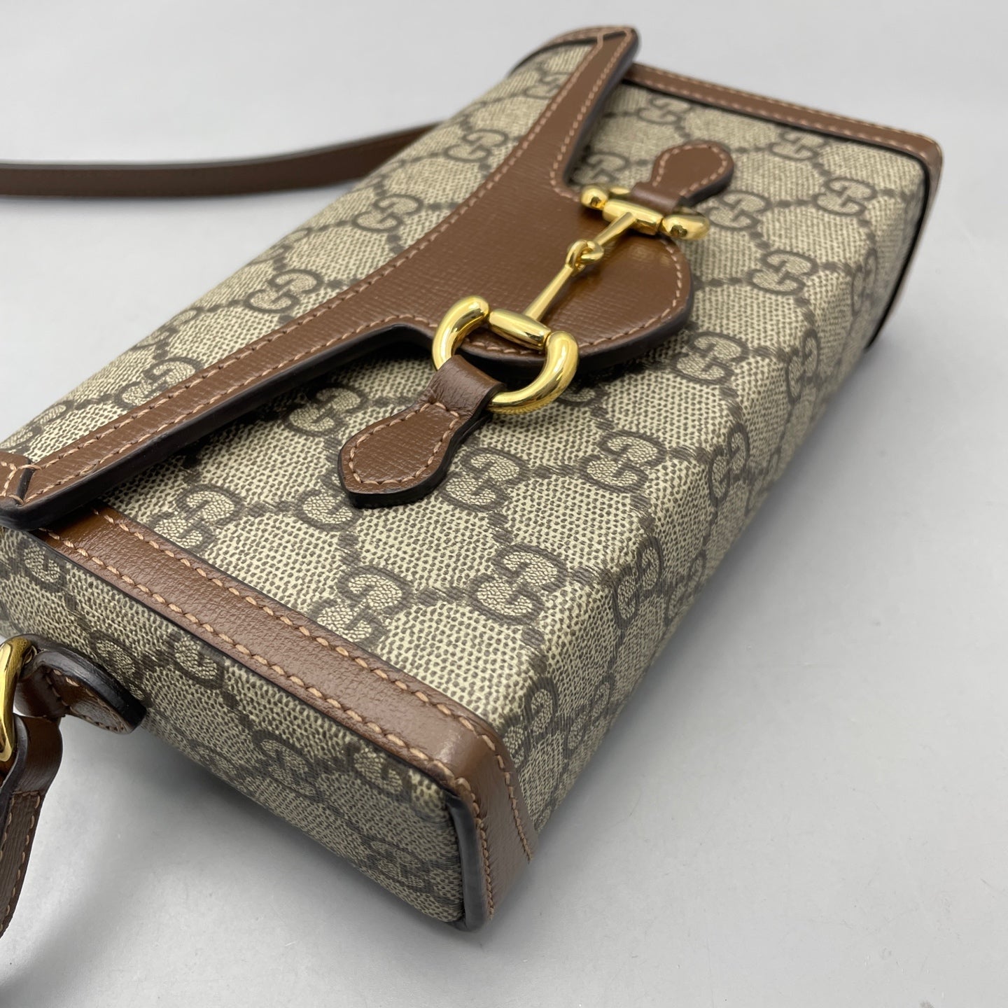 Gucci - Horsebit 1955 Camera Bag - GG Supreme canvas with leather trim - Beige and Brown - (mini)