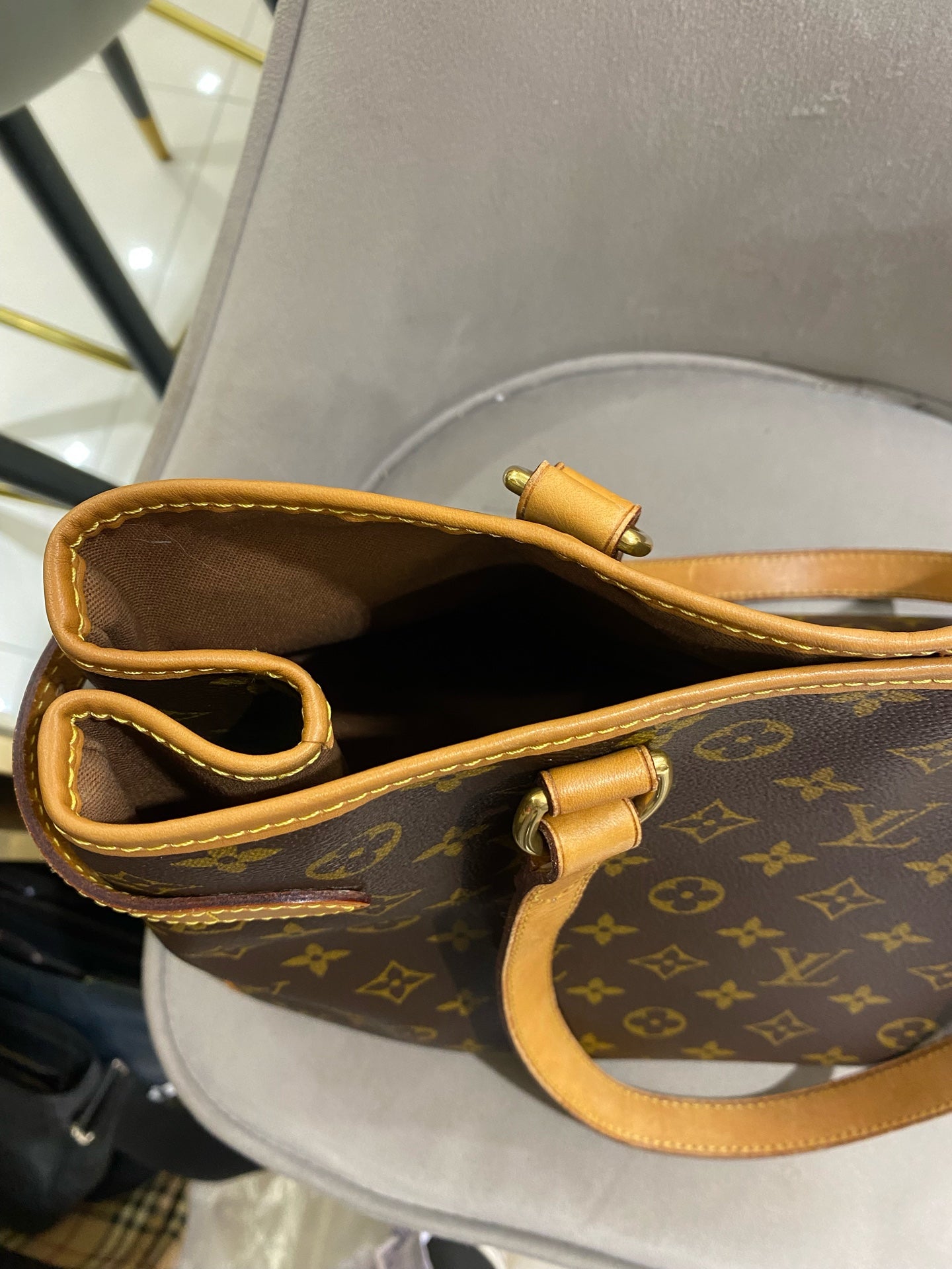 Louis Vuitton - Batignolles Horizontal - Monogram canvas with Vachetta leather trim - Brown - (medium)