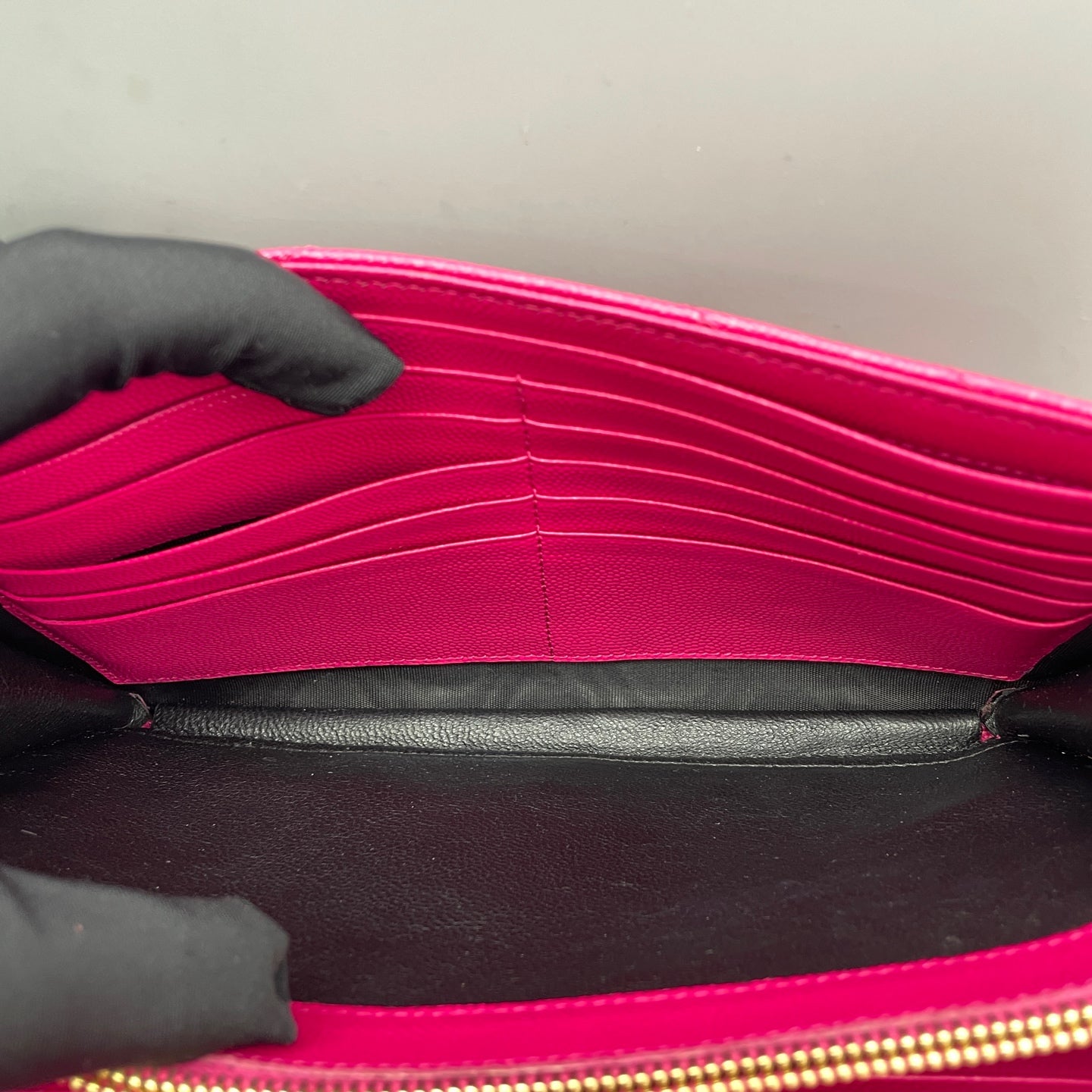 Saint Laurent - Monogram Envelope Chain Bag - Grained calfskin leather - Hot Pink with Gold-Tone Hardware - (medium)