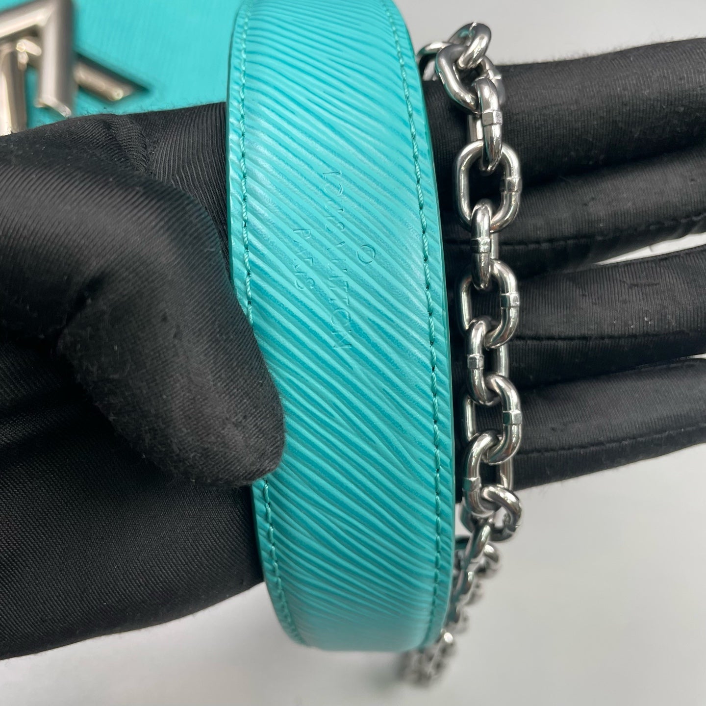 Louis Vuitton - Twist Bag (Small) - Epi leather - Teal with Silver-Tone Hardware - (Small)