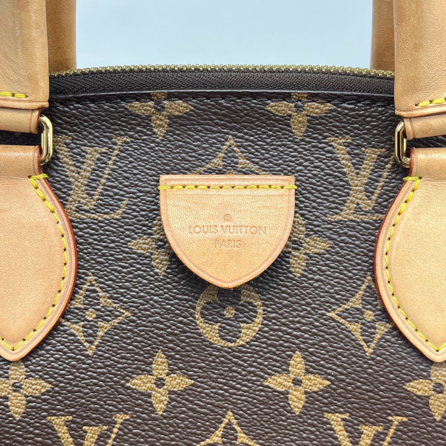 Louis Vuitton - Turenne PM - Monogram coated canvas with natural cowhide leather trim - Brown - (Small)