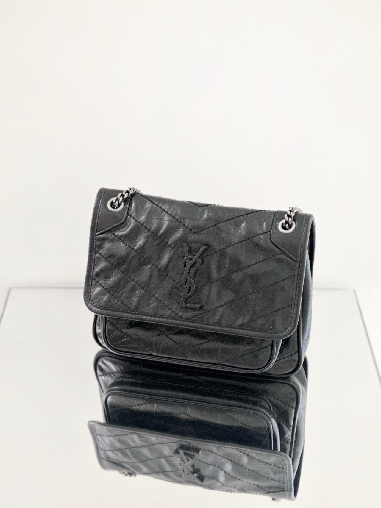 Saint Laurent - Niki Baby - Calfskin leather - Black - (mini)