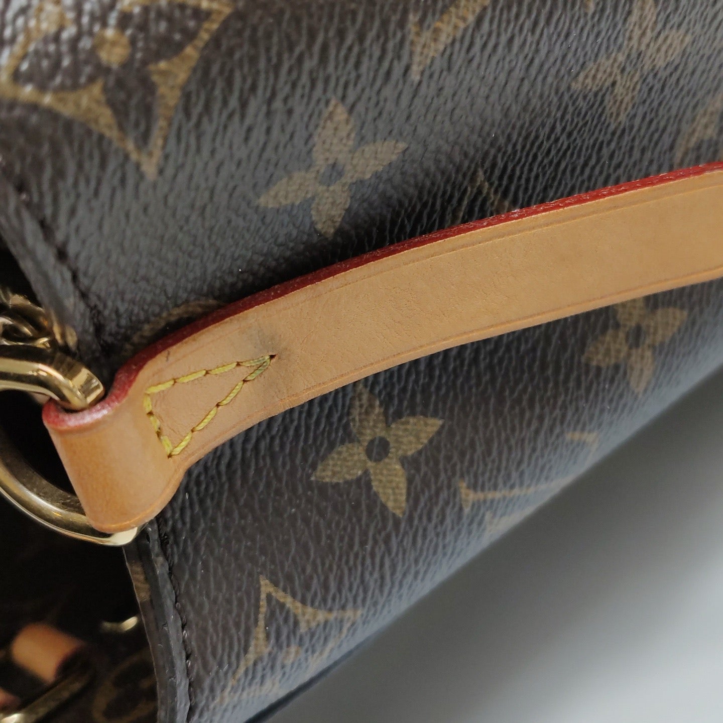 Louis Vuitton - Montaigne BB - Monogram coated canvas, Vachetta leather trim - Brown - (Small)