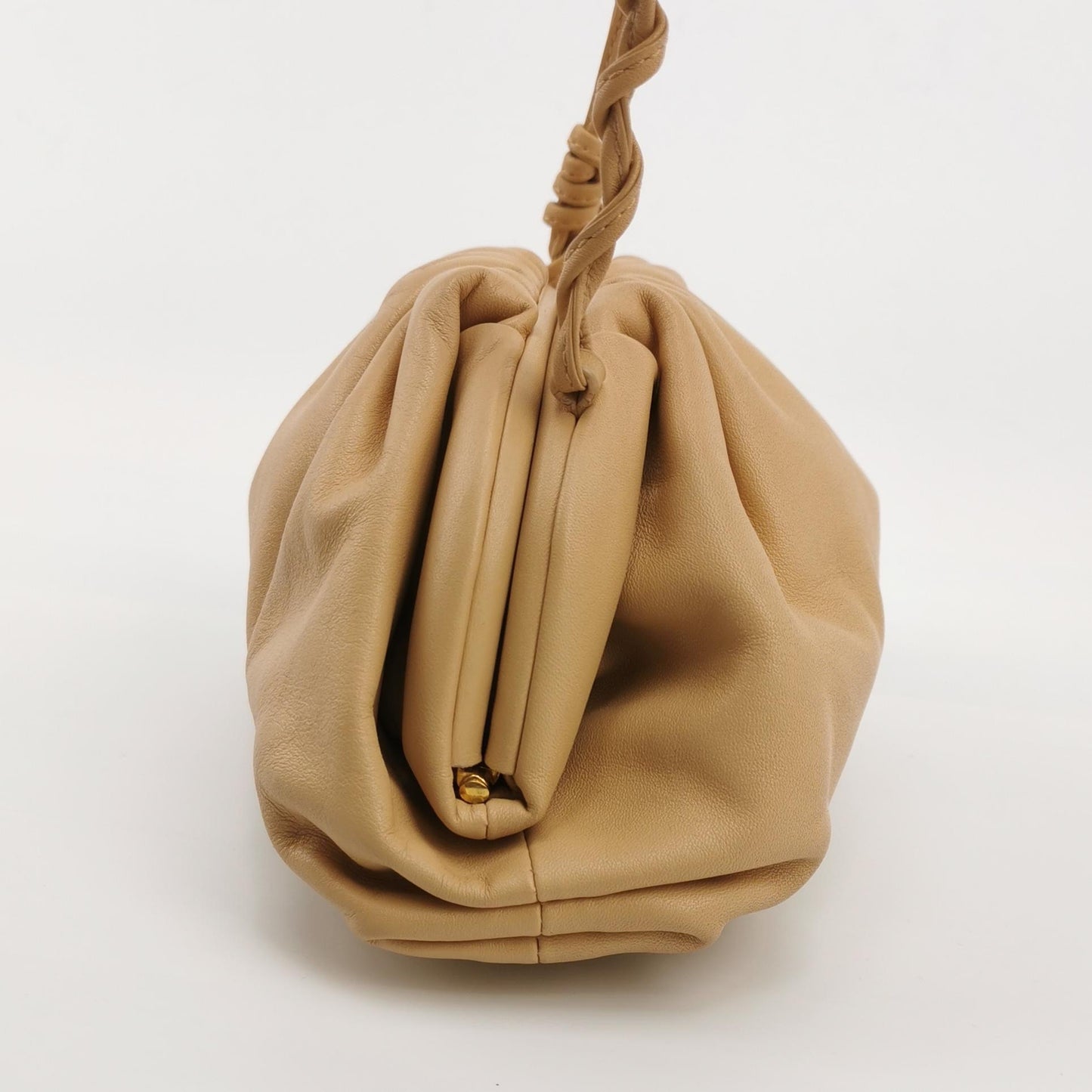 Bottega Veneta - The Pouch - Leather - Beige - (medium)