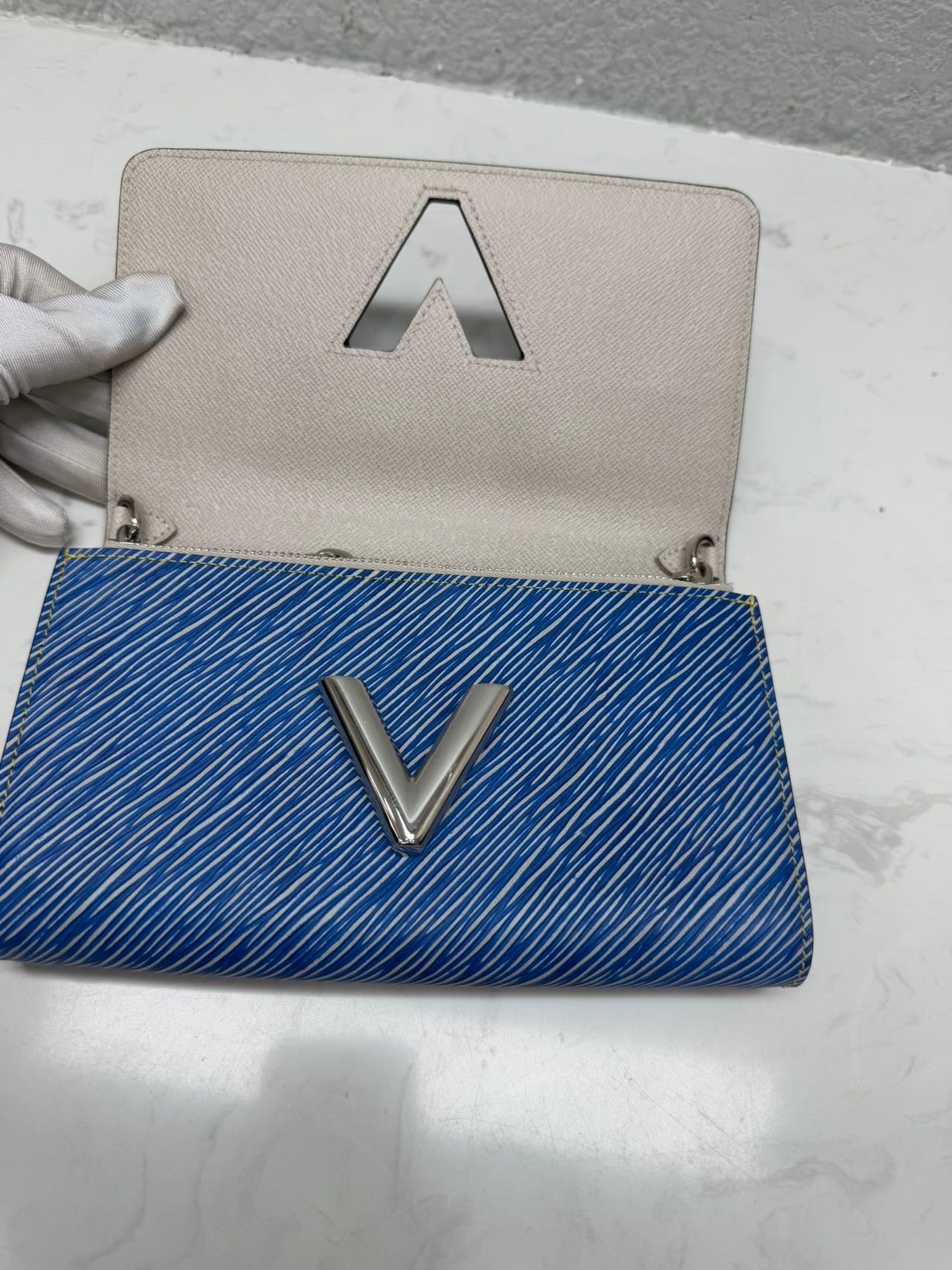 Louis Vuitton - Twist Chain Wallet - Epi leather - Blue - (Mini)