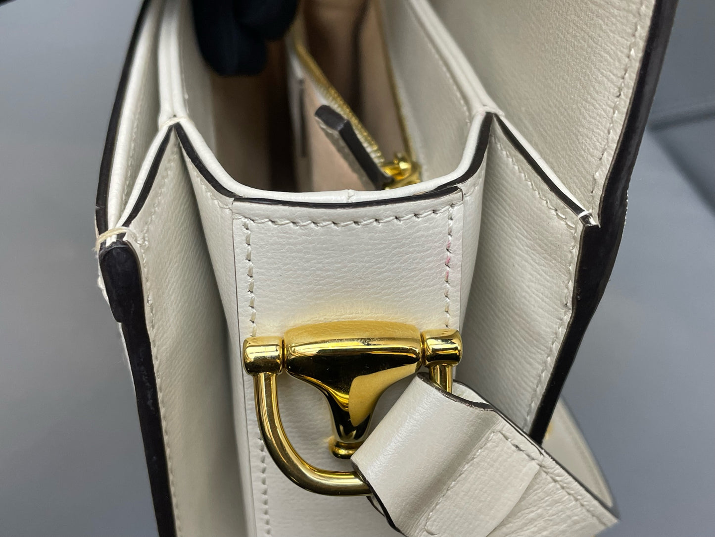 Gucci - 1955 Horsebit Shoulder Bag - GG Supreme Canvas with Leather Trim - White with Beige/Ebony Accents - (Medium)