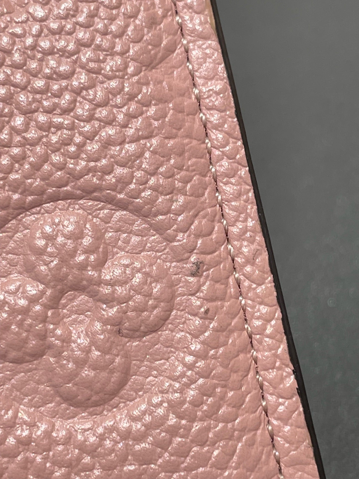 Louis Vuitton - Vavin WOC - Leather - Pink - (mini)