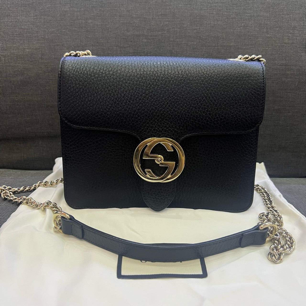Gucci - Interlocking G Shoulder Bag - Leather - Black - (small)