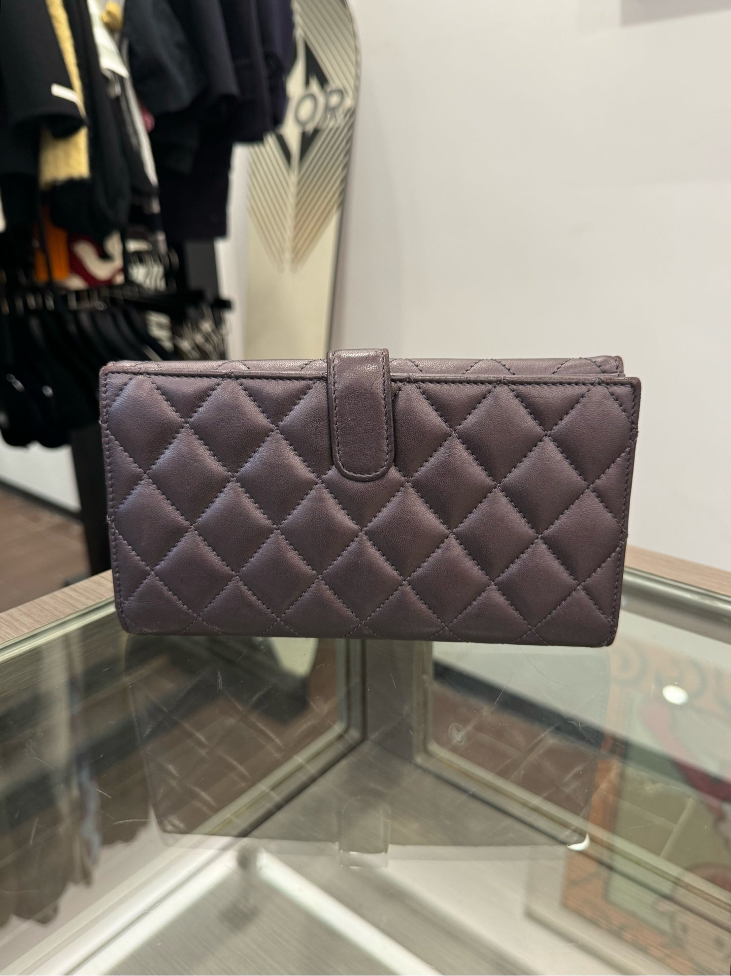 Chanel - Classic Flap Tri-fold Wallet - Lambskin leather - Purple - (Small)