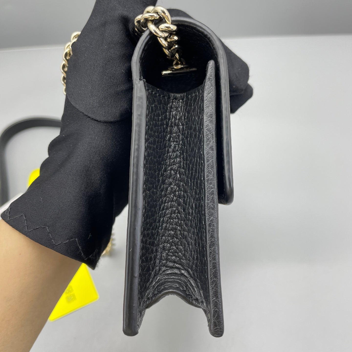 Gucci - Interlocking G Wallet on Chain (WOC) Accordion - Grained leather - Black with Gold-Tone Hardware - (Mini)