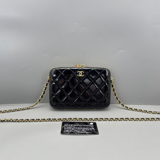 Chanel - Chain Clasp Bag - Patent leather - Black - (Mini)
