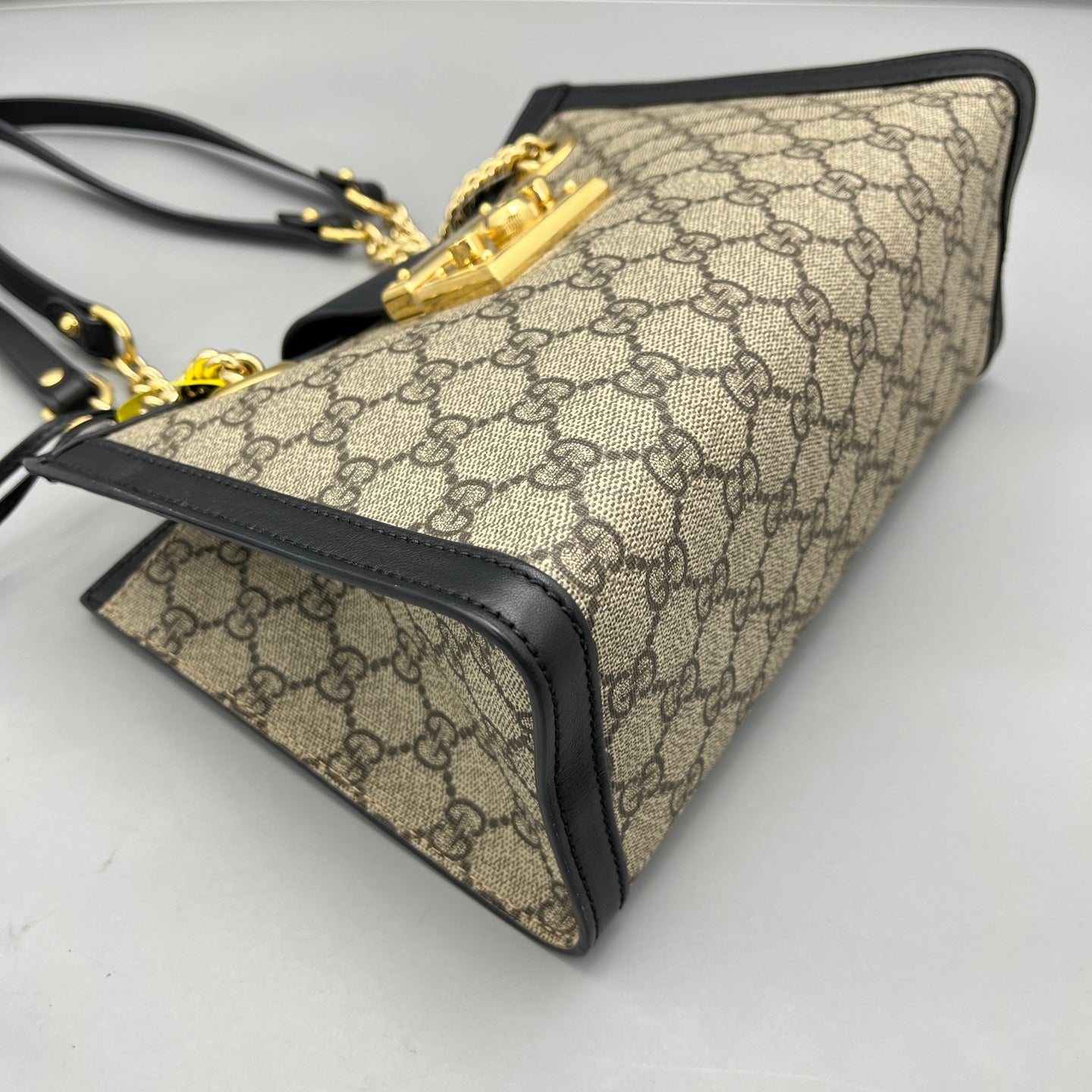 Gucci - Padlock Small Shoulder Bag - GG Supreme coated canvas and leather trim - Beige and Black - (Small)