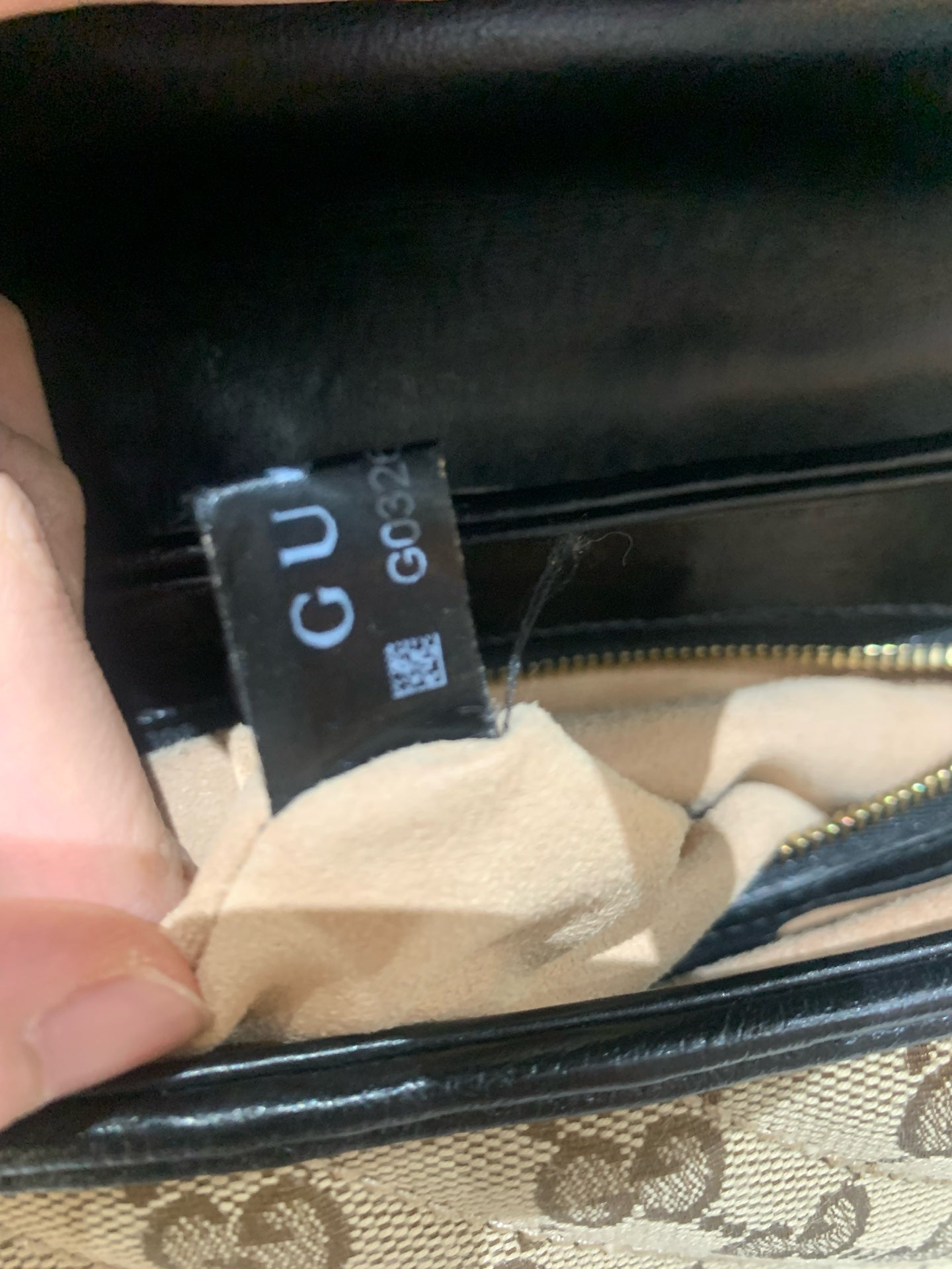 Gucci - Marmont Top Handle Messenger Bag - GG Supreme coated canvas with leather trim - Beige and Black with Gold-tone hardware - (Medium)