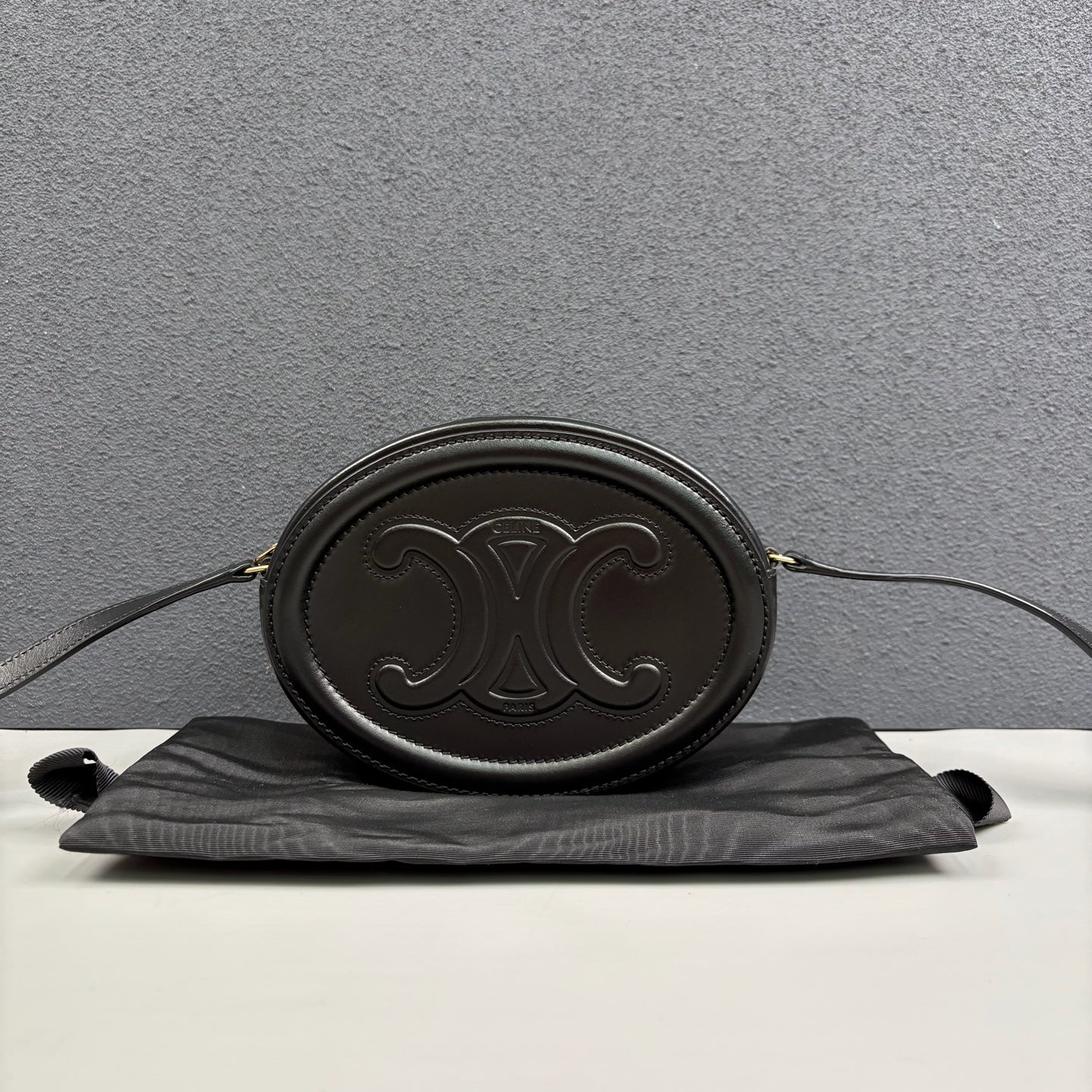 Celine - Triomphe Round Bag - Leather - Black - (mini)