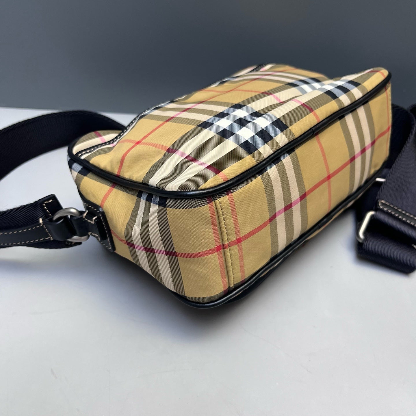 Burberry - Camera Bag - Canvas with leather trim - Beige - (small)