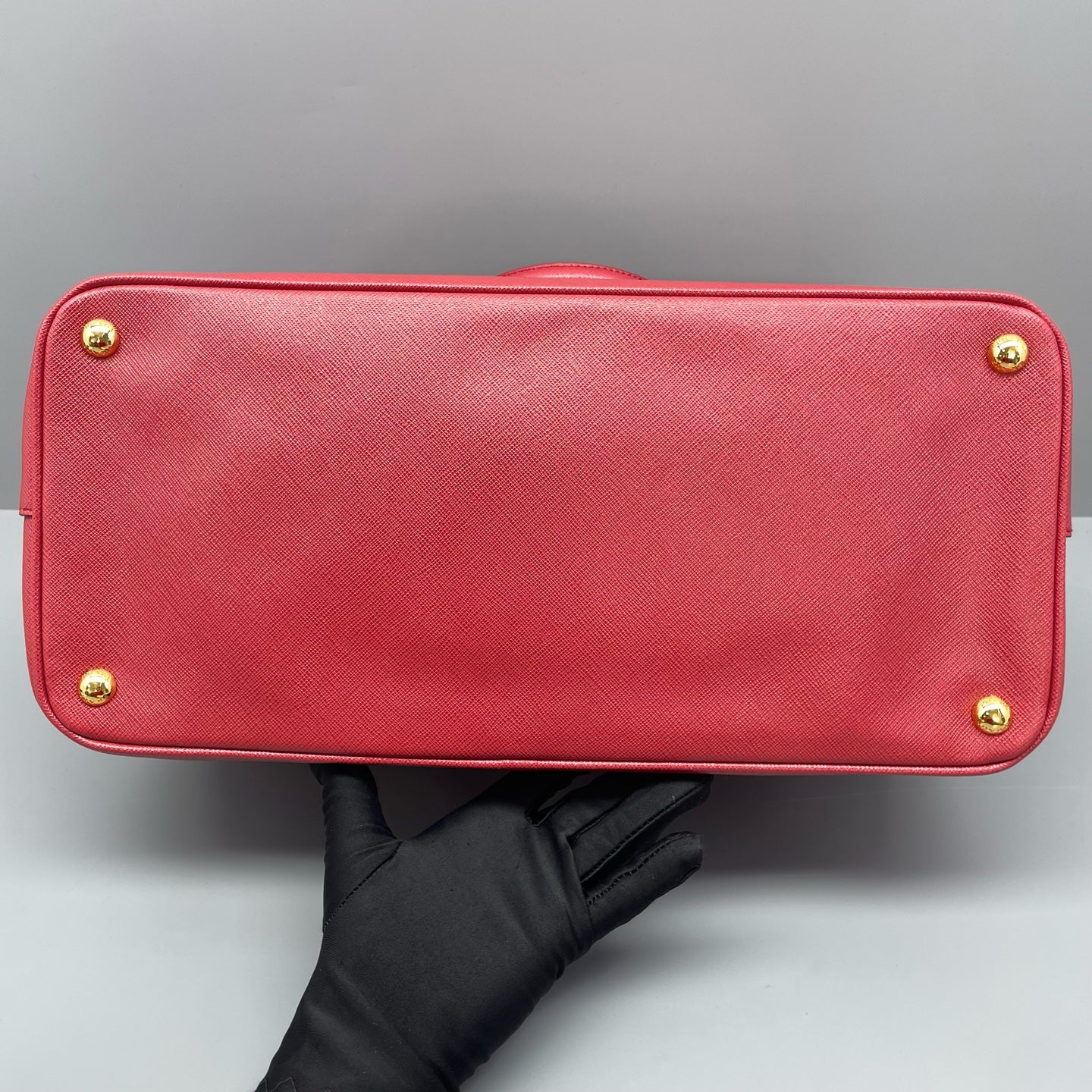 Prada - Saffiano Lux Tote - Saffiano leather - Red - (Large)