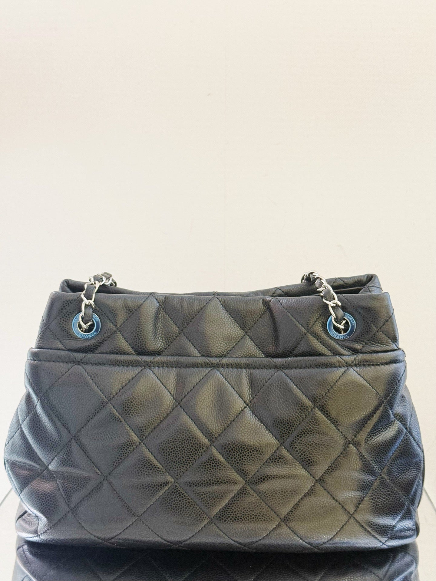 Chanel - Quilted Large CC Tote Shoulder Bag - Caviar leather - Black - (large)