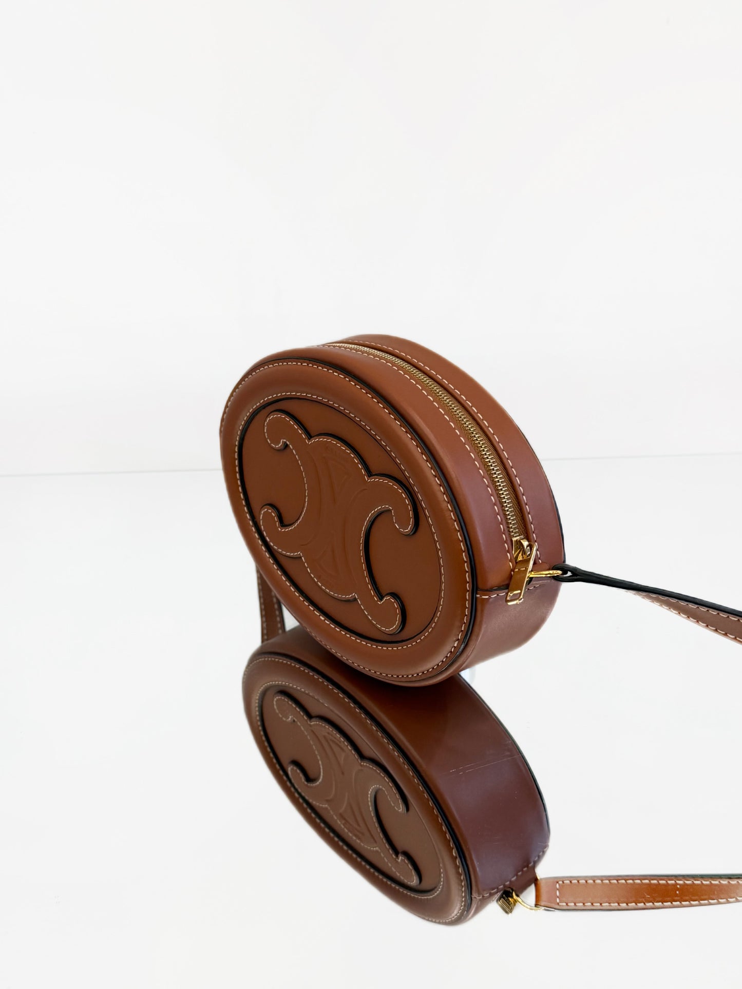 CELINE - Oval Triomphe Crossbody Bag - Leather - Brown - (mini)