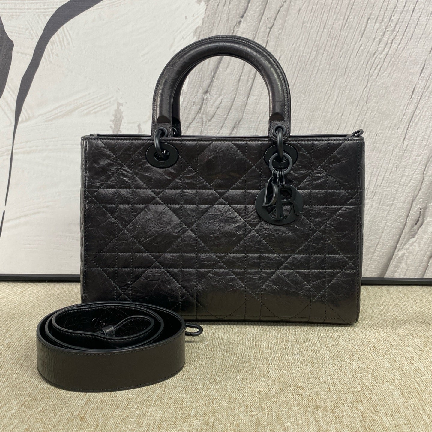 Dior - Lady D-Sire Medium - Wrinkled oil wax leather - Black - (Medium)