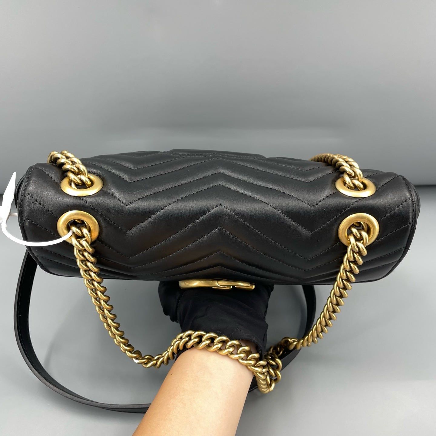 Gucci - GG Marmont Matelassé Shoulder Bag - Matelassé chevron leather - Black with Gold-Tone Hardware - (Medium)