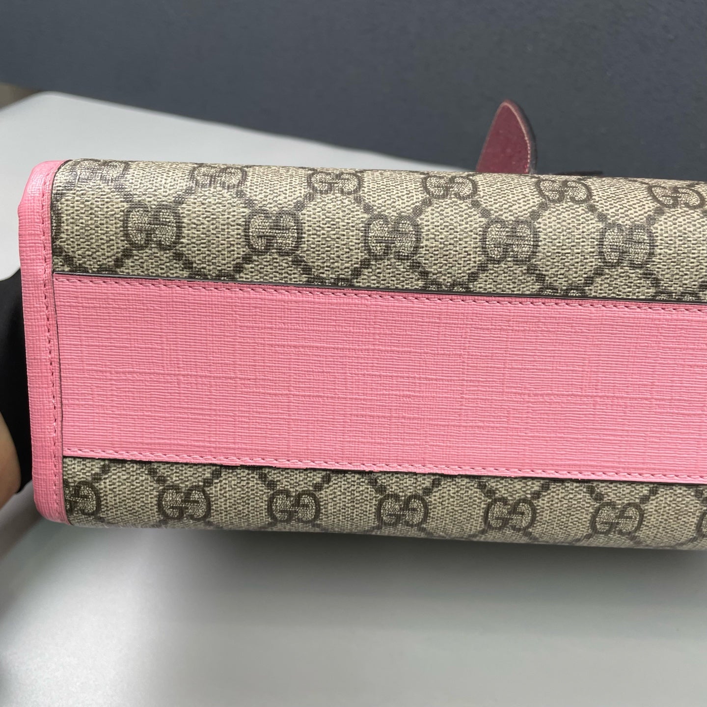 Gucci - GG Supreme Children's Tote with 3D Strawberry - Coated canvas with leather trim and glitter - Multicolour - (medium)