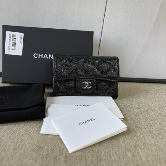 Chanel - Classic Flap Card Holder - Grained Calfskin Leather - Black with Silver-Tone Hardware - (mini)