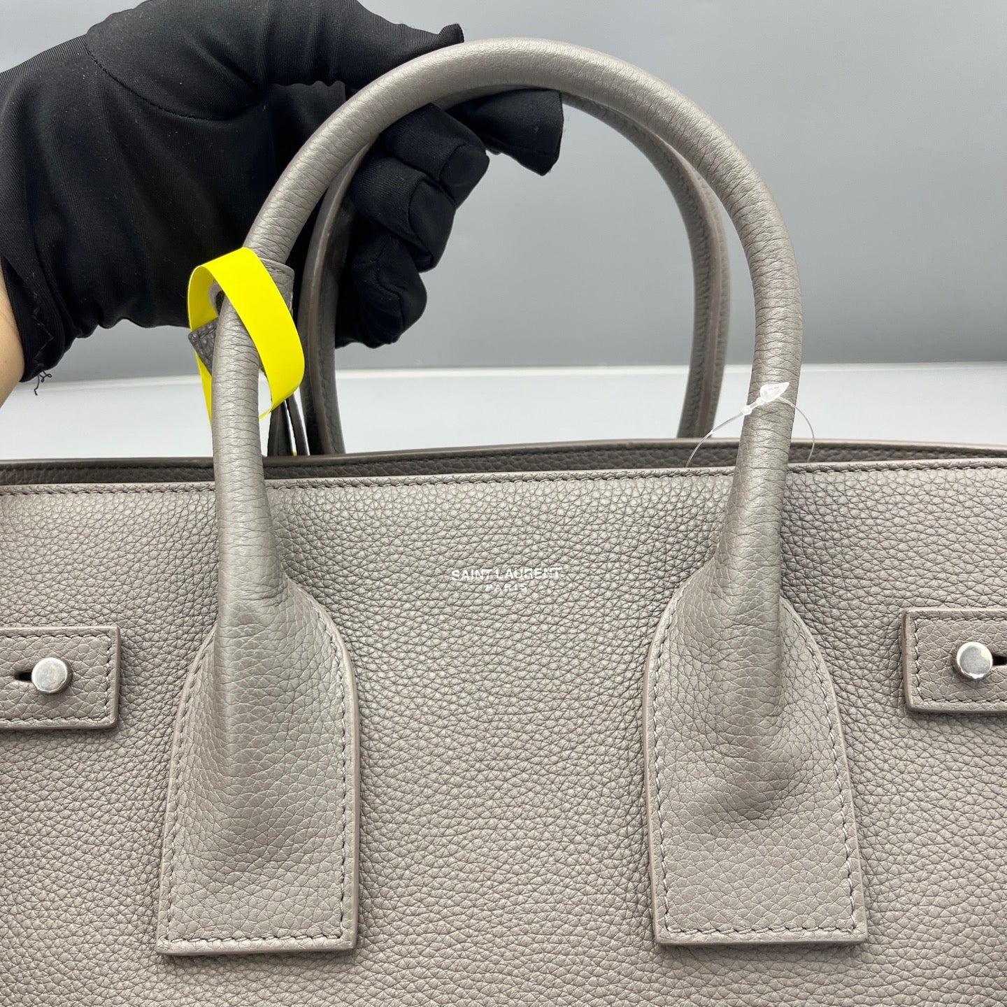 Saint Laurent - Sac de Jour - Leather - Grey - (Medium)
