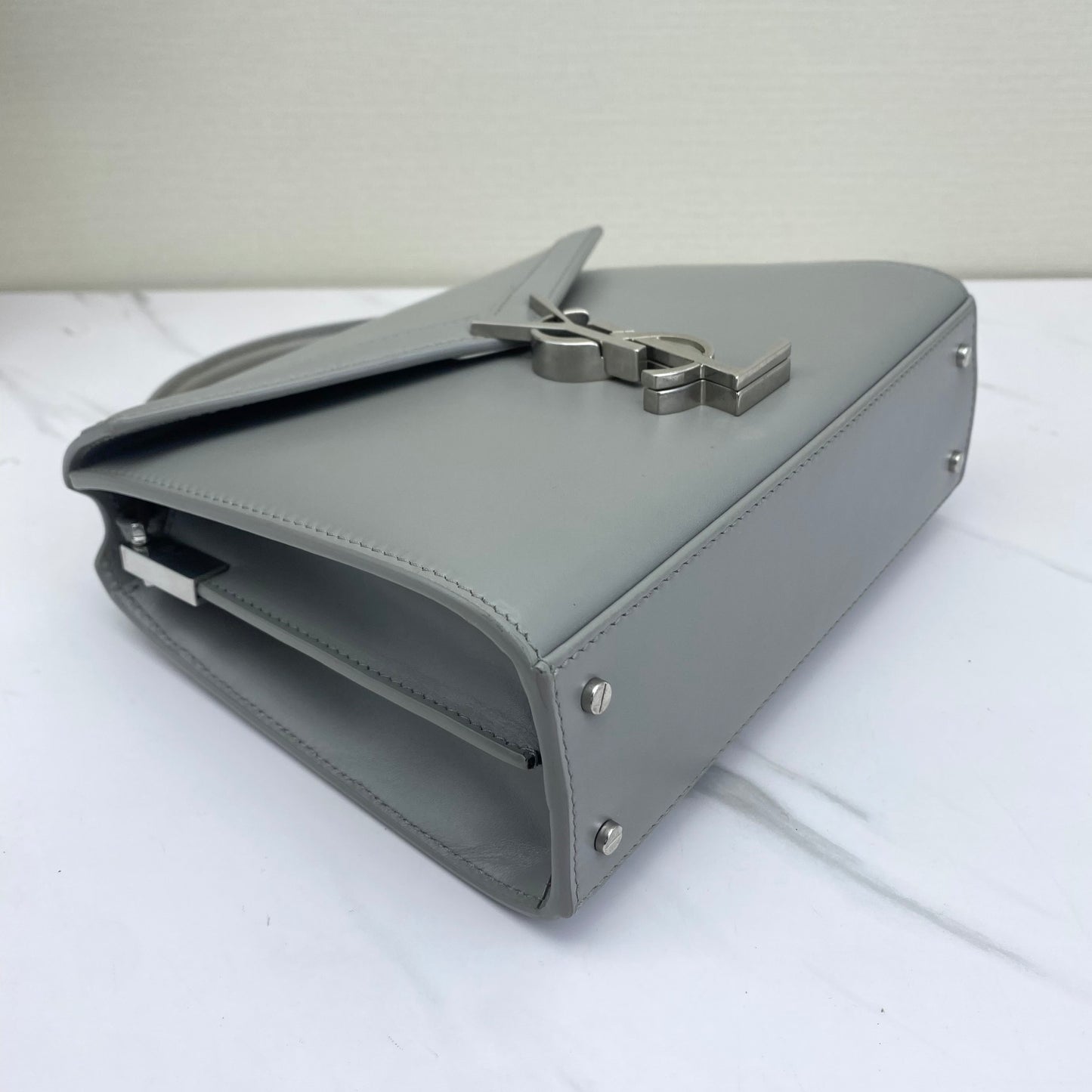 Saint Laurent - Cassandra Top Handle Bag - Smooth Cowhide Leather - Grey Silver - (small)
