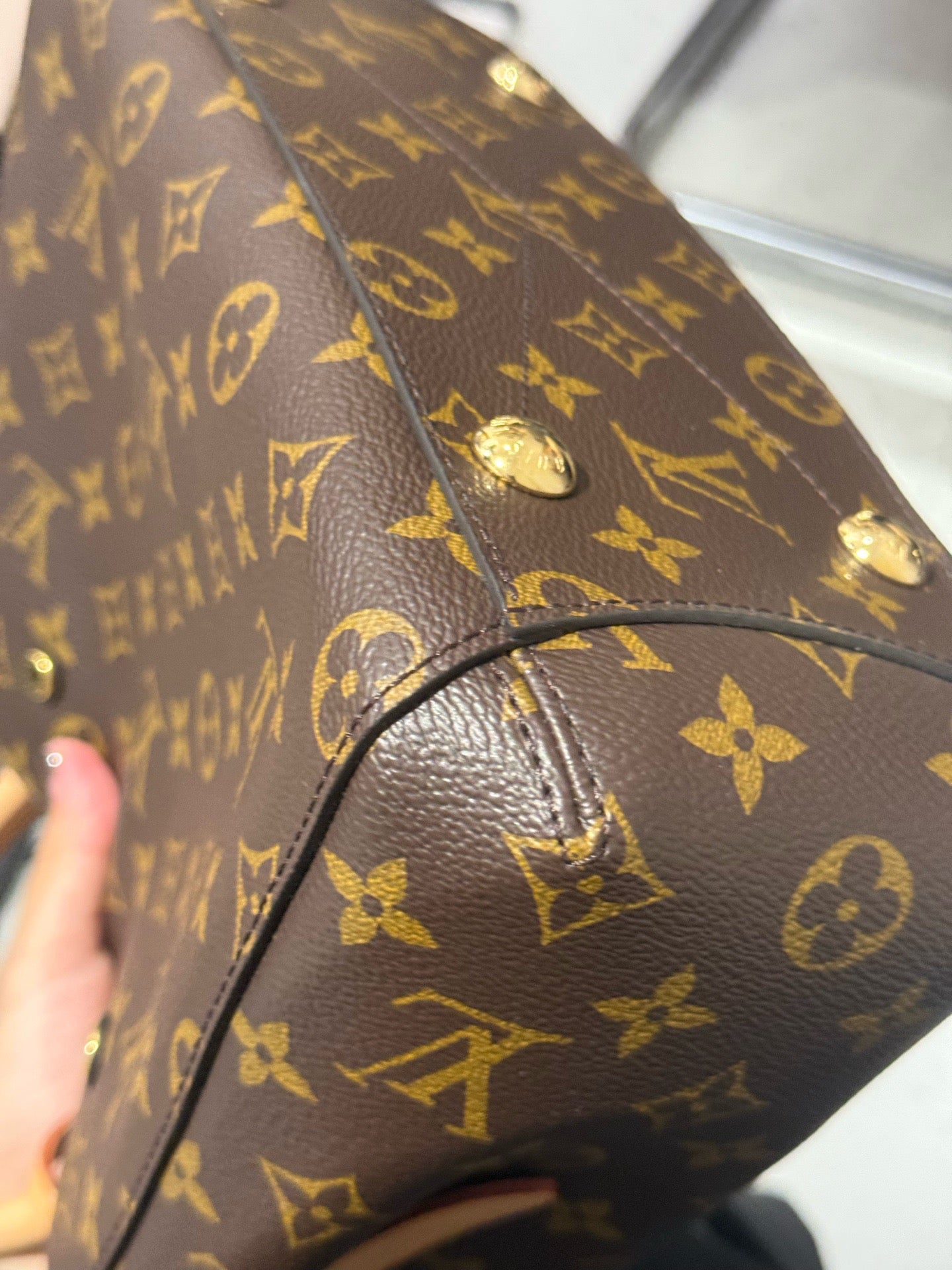 Louis Vuitton - Montaigne BB - Monogram canvas with natural cowhide leather trim - Brown - (medium)