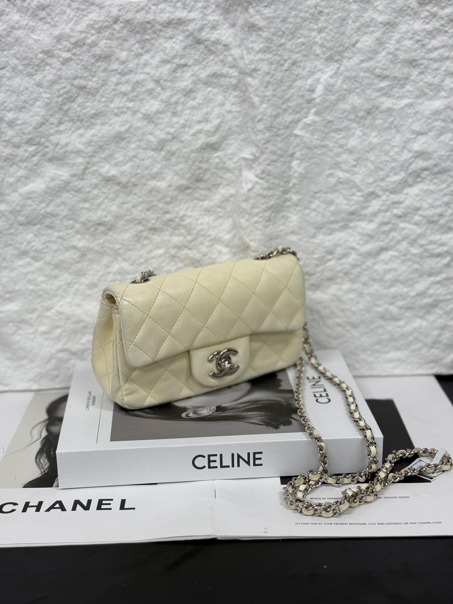 Chanel - Classic Flap Mini - Lambskin leather - Cream - (mini)