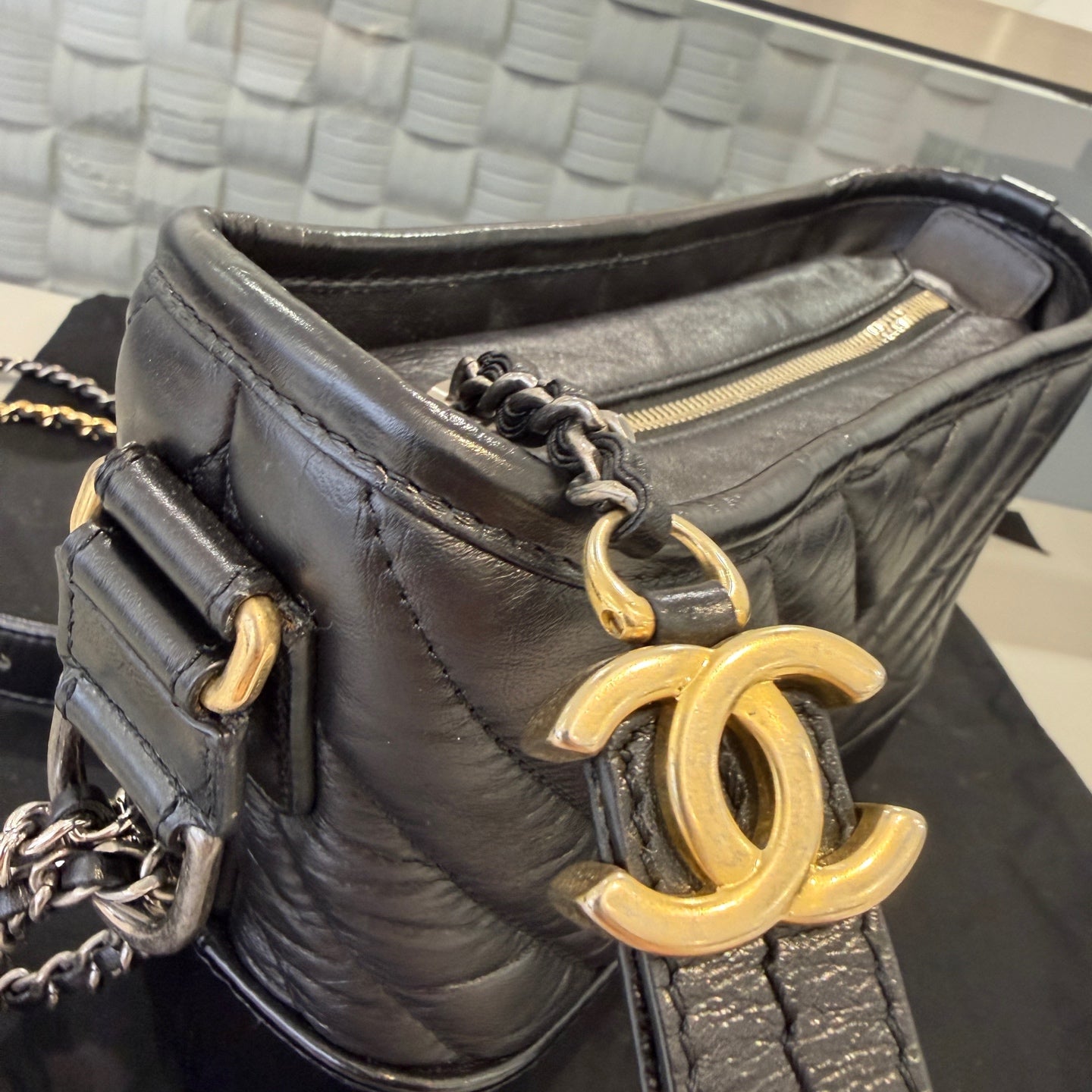 Chanel - Gabrielle Hobo Bag - Aged calfskin leather and smooth calfskin leather - Black - (Small)
