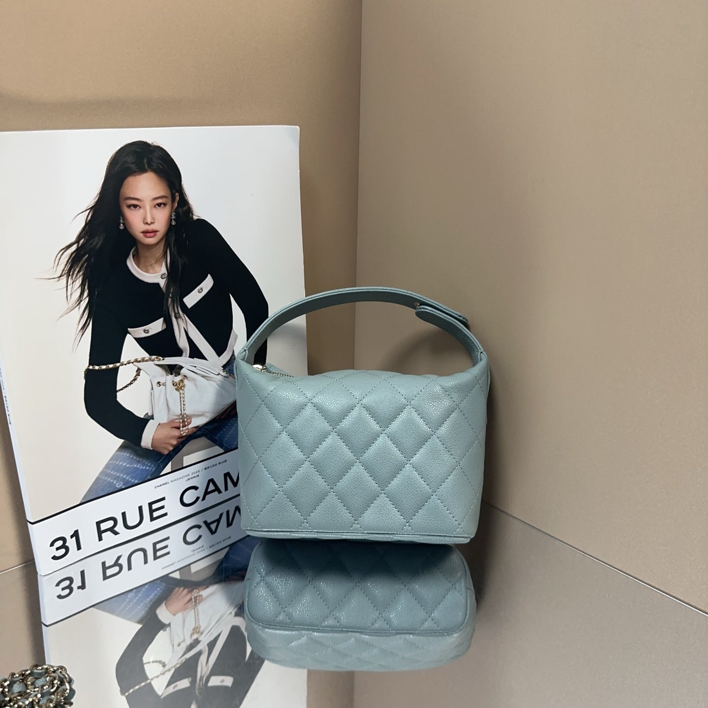 Chanel - Hobo Lunchbox Bag - Grained calfskin leather - Light Green with Gold-Tone Hardware - (mini)