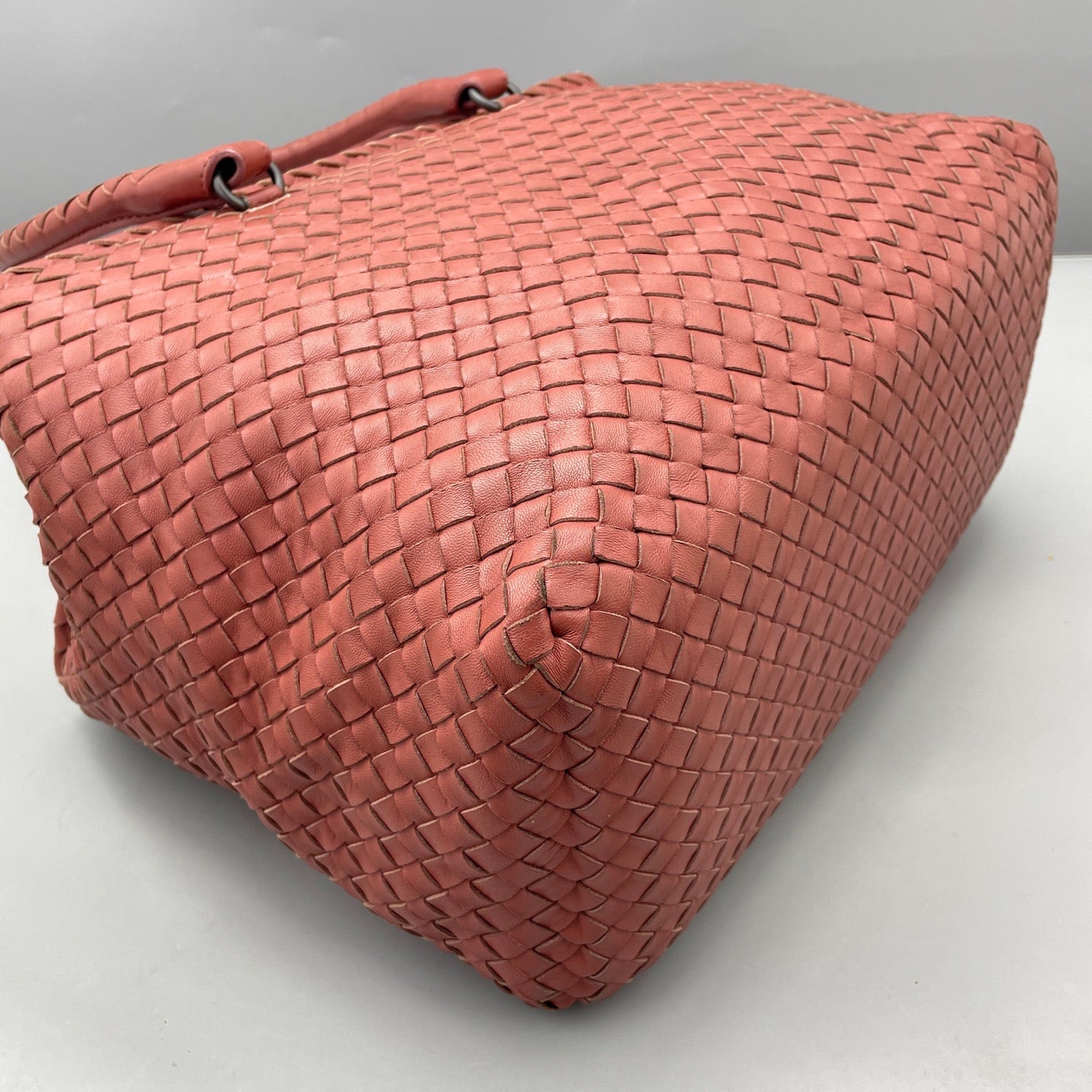 Bottega Veneta - Intrecciato Woven Tote A7012 - Lambskin leather - Red - (Medium)