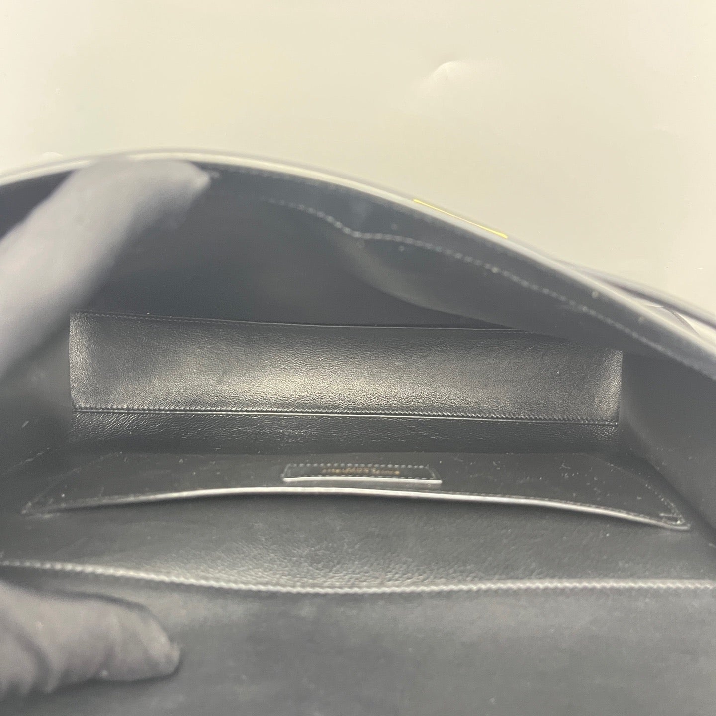 Saint Laurent - Manhattan Medium Bag - Smooth glossy leather - Black - (Medium)