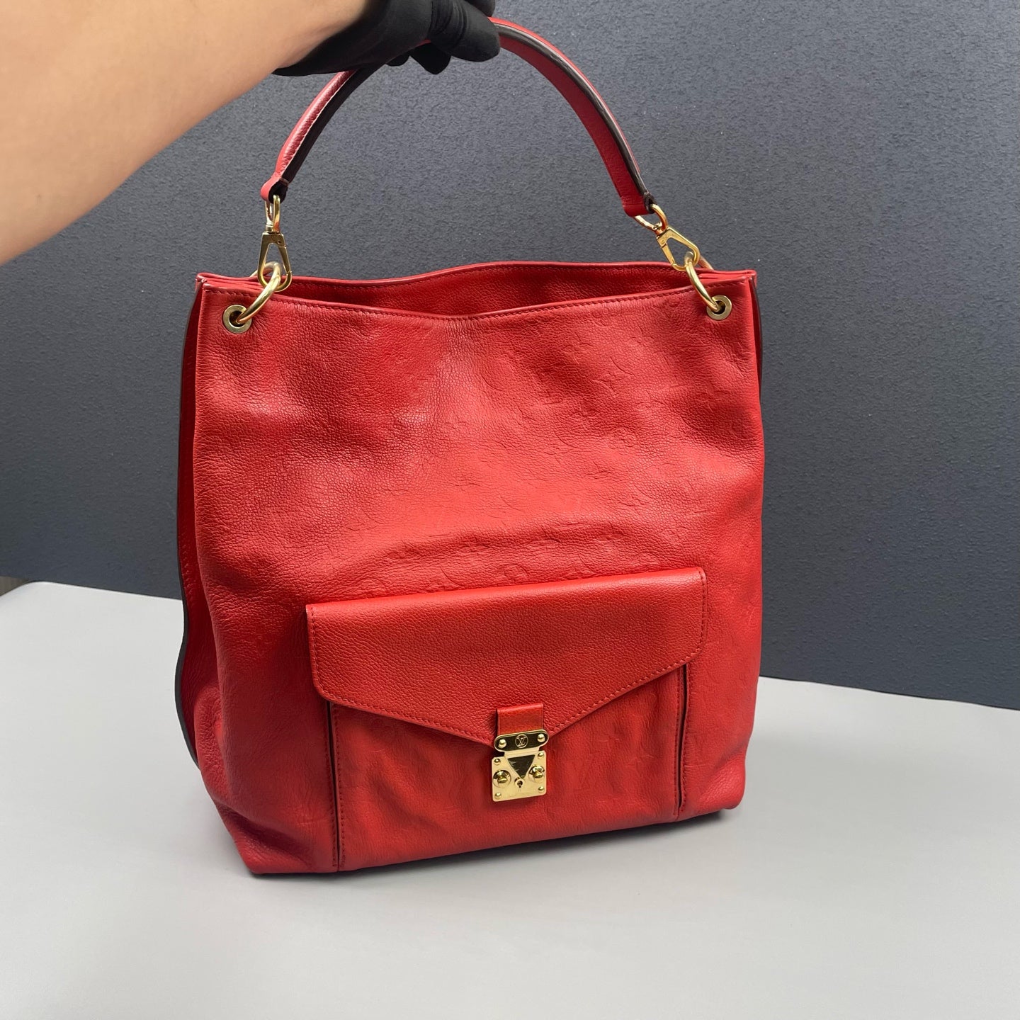 Louis Vuitton - Monogram Empreinte Hobo with Front Lock - Leather - Red - (medium)