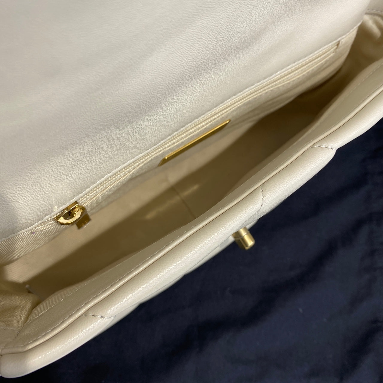 Chanel - 19 Bag Small - Lambskin leather - Beige - (small)