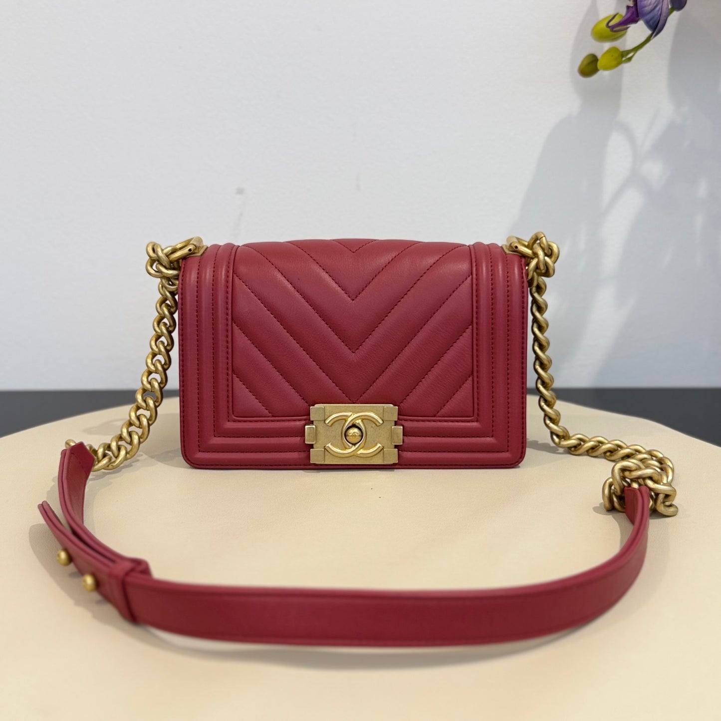 Chanel - Boy Chanel Small - Calfskin leather - Tomato Red with Gold-Tone Hardware - (Small)