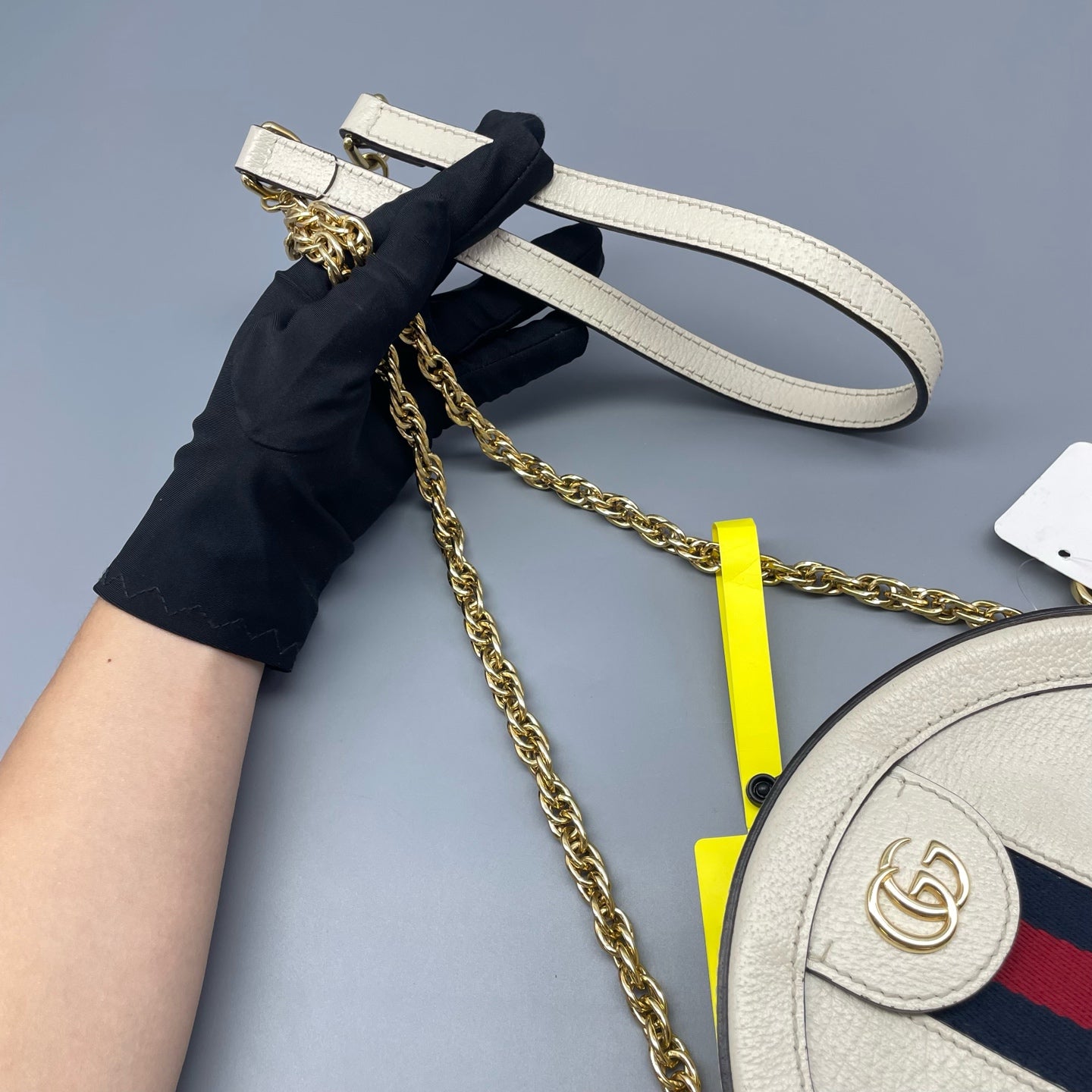 Gucci - Marmont Round Shoulder Bag - Grained leather - White - (mini)