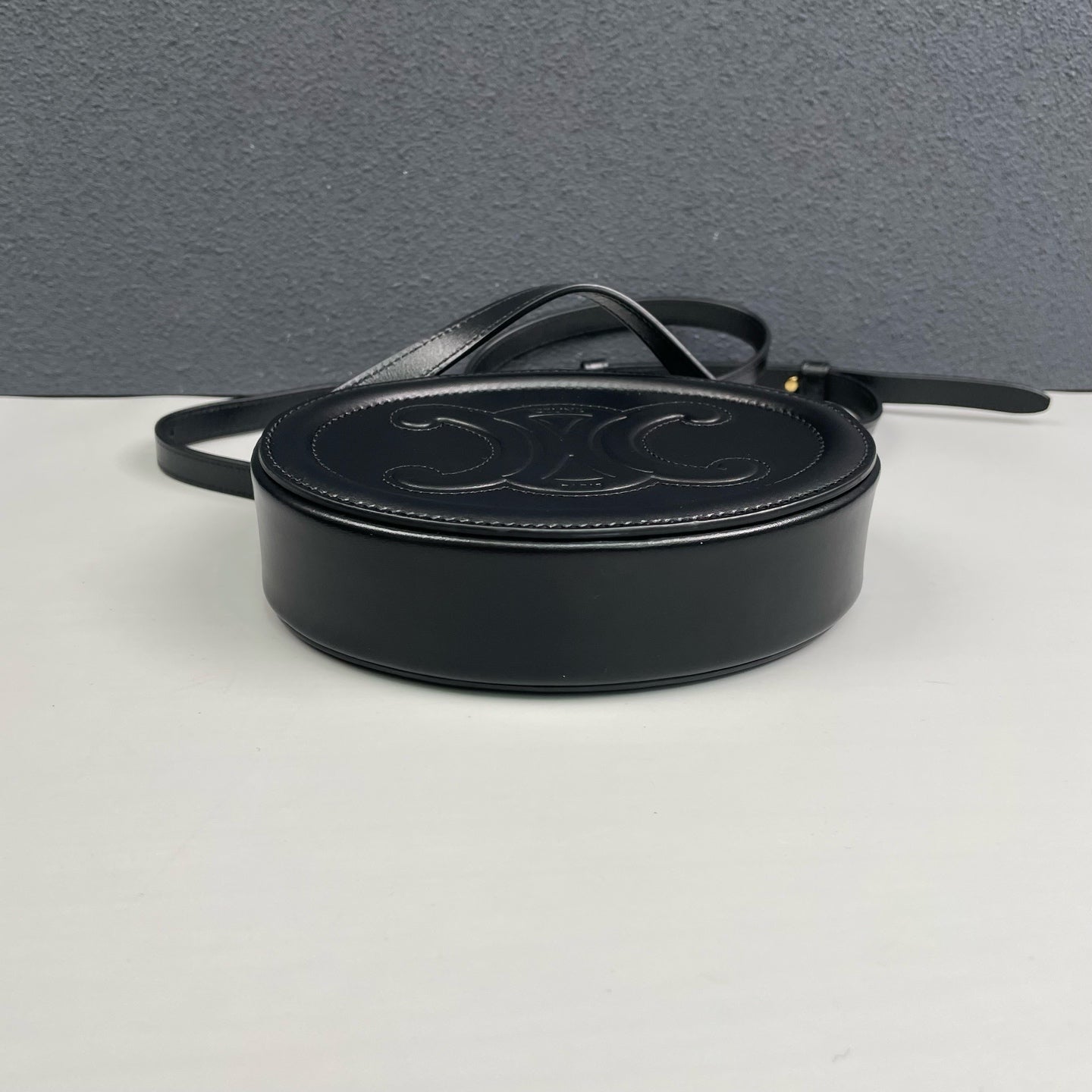 Celine - Triomphe Round Bag - Leather - Black - (mini)