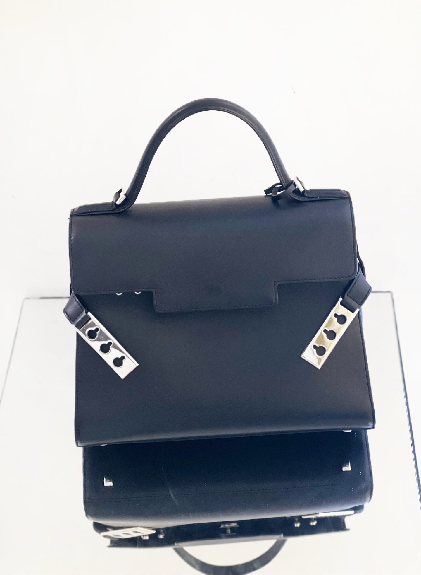 Delvaux - Tempête MM - OperaCalf grained calfskin leather - Black - (medium)