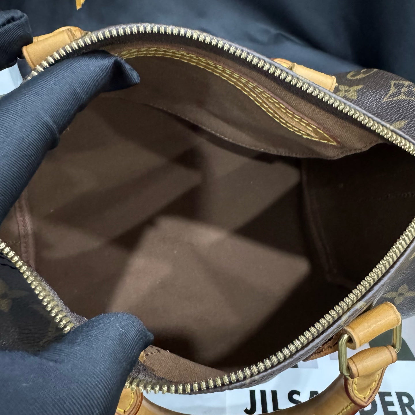 Louis Vuitton - Speedy Bandouliere 25 - Monogram coated canvas with Vachetta leather trim - Brown - (small)