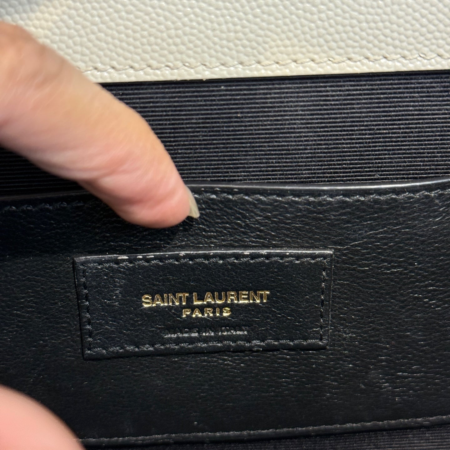 Saint Laurent - Envelope Wallet-on-Chain (WOC) - Caviar leather - White - (Small)